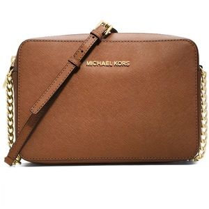 Michael Kors Leather Jet Set Crossbody Purse